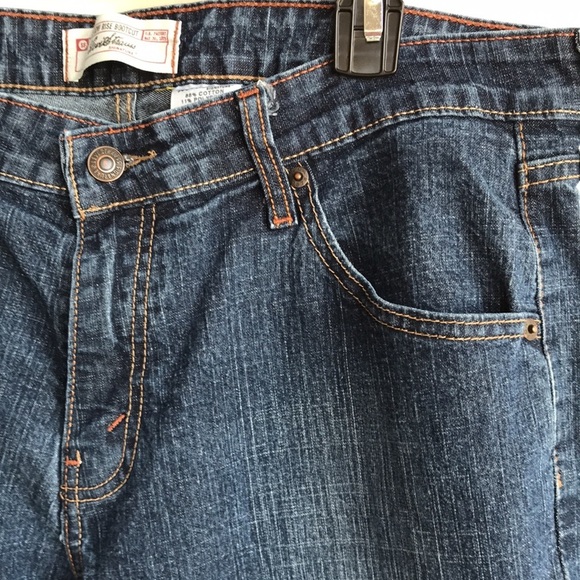 Levi Strauss Signature low-rise bootcut jeans, 14 - Picture 5 of 12
